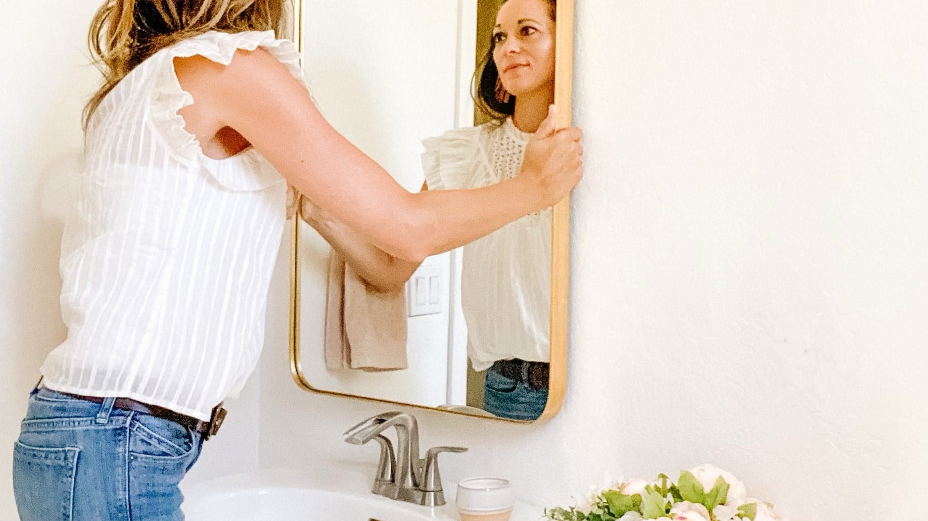 4 Places NOT to Hang a Mirror in Your Home