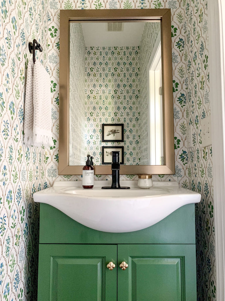 4 Fast and Easy Ways to Spruce Up a Dull Bathroom