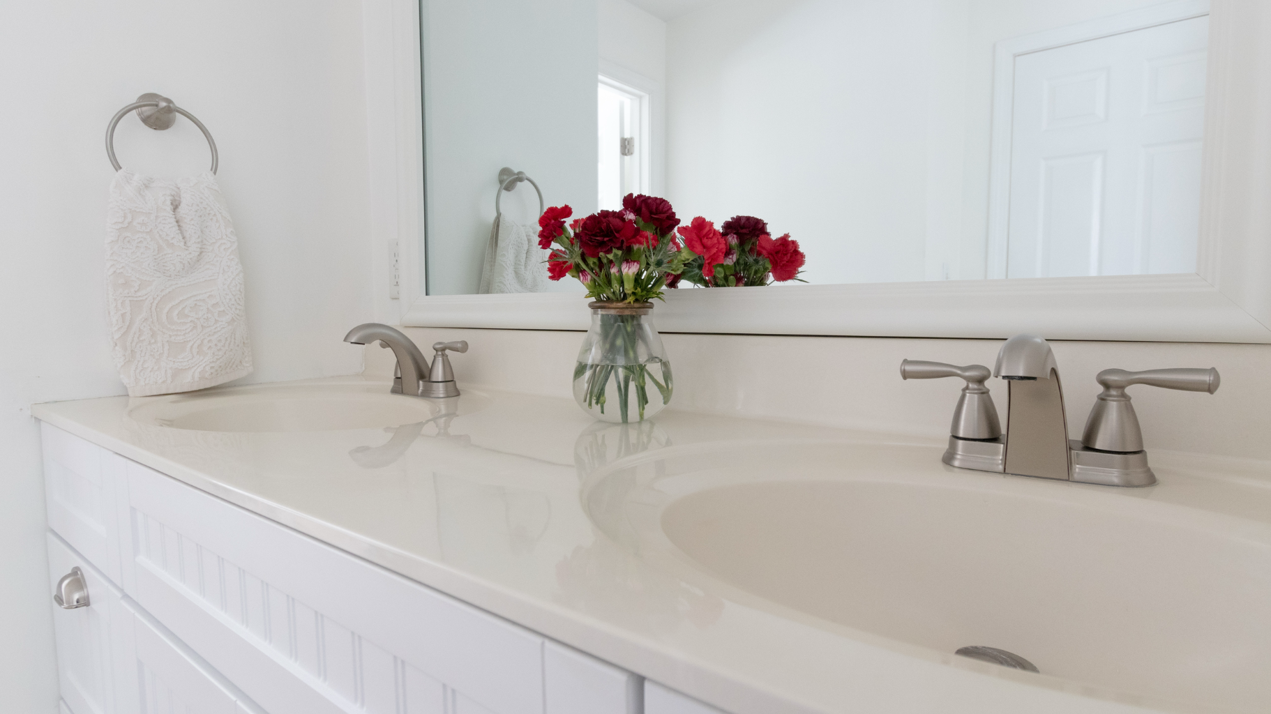 Mirrors for the Minimalists