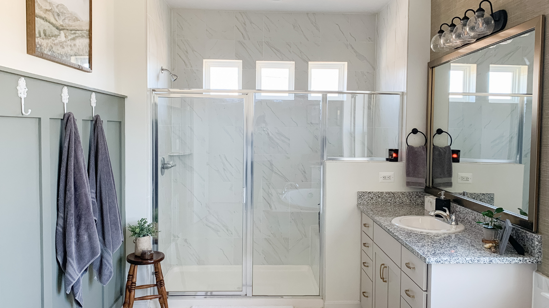 Top Hacks for Making Dim Bathrooms Look Brighter