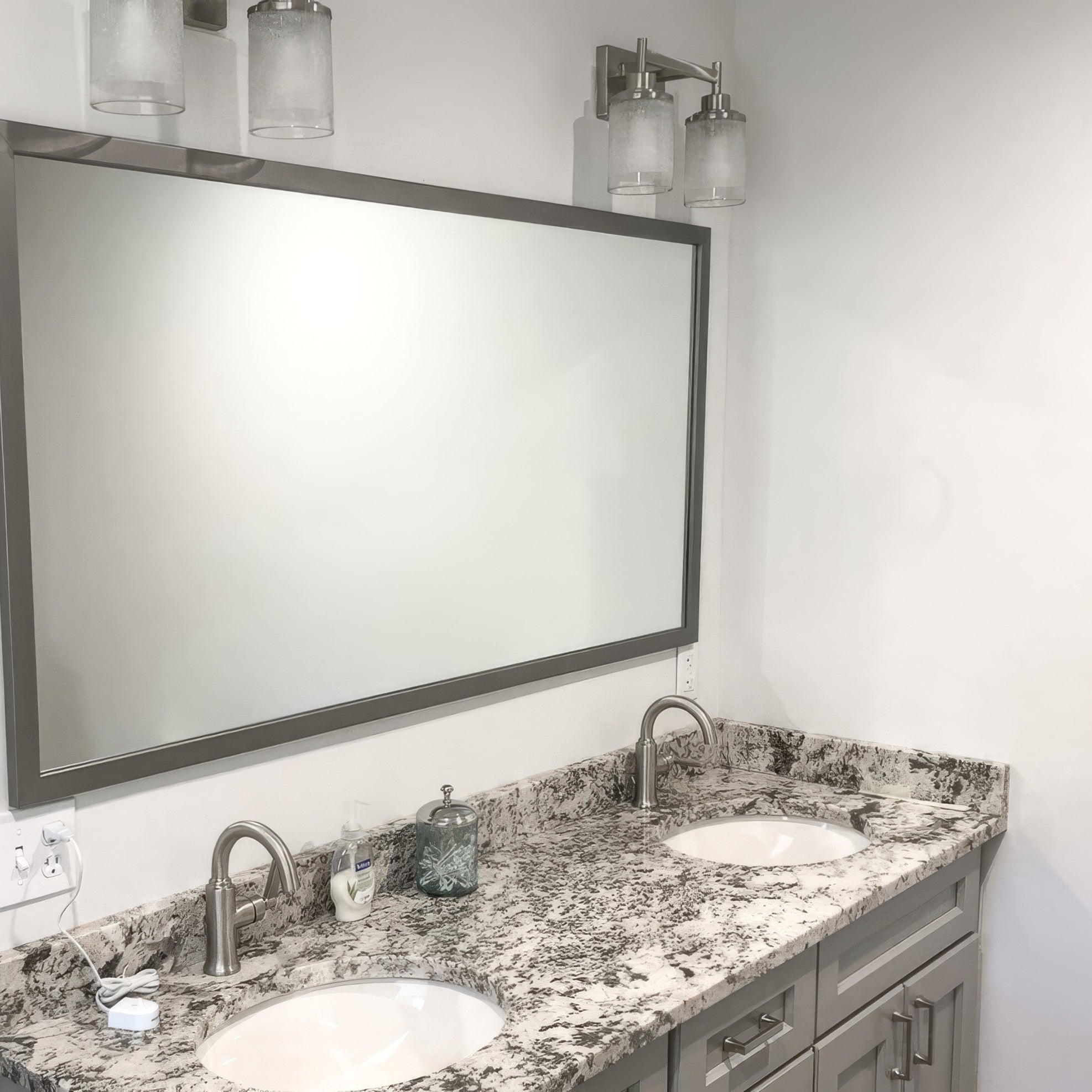 ellis-satin-nickel-lifestyle-2.png