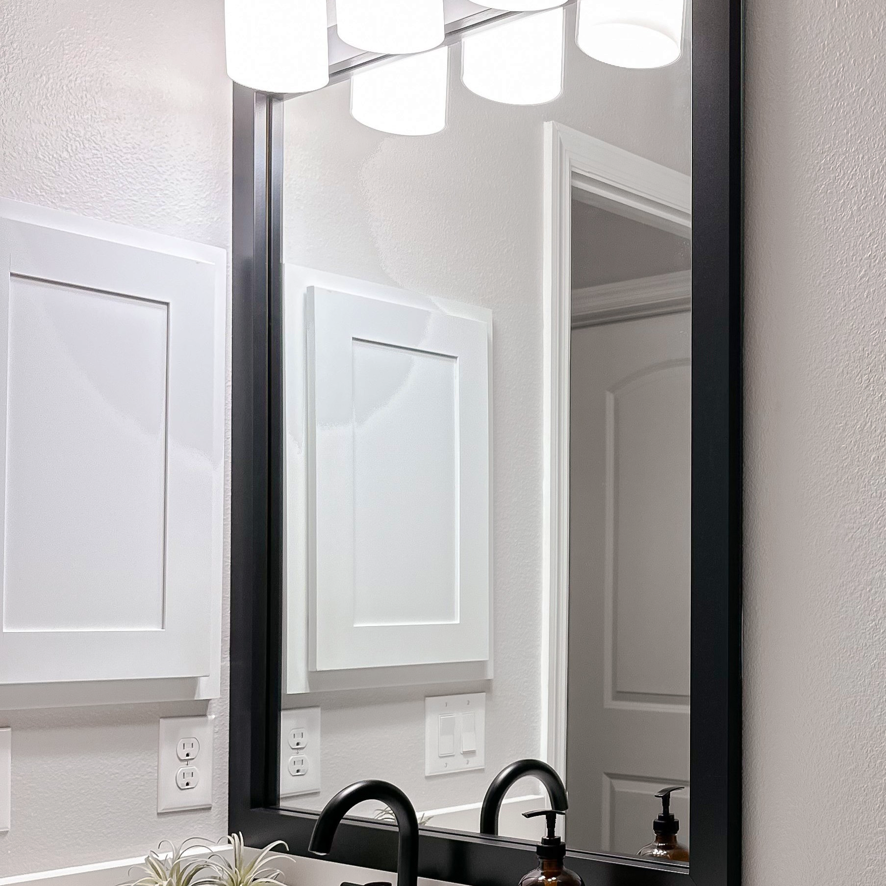 Weston Black Add A Frame