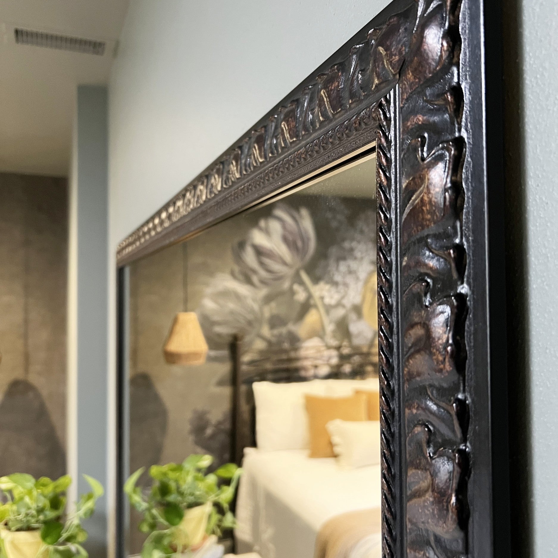 hillsborough-bronze-lifestyle-5.png