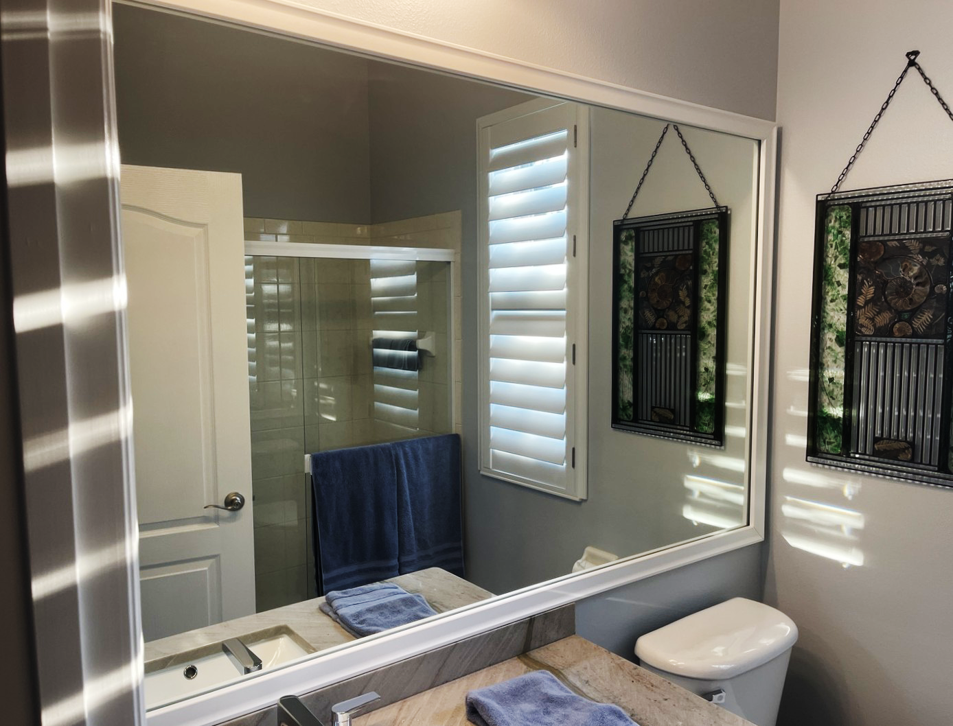 Avery Pure White Add A Frame