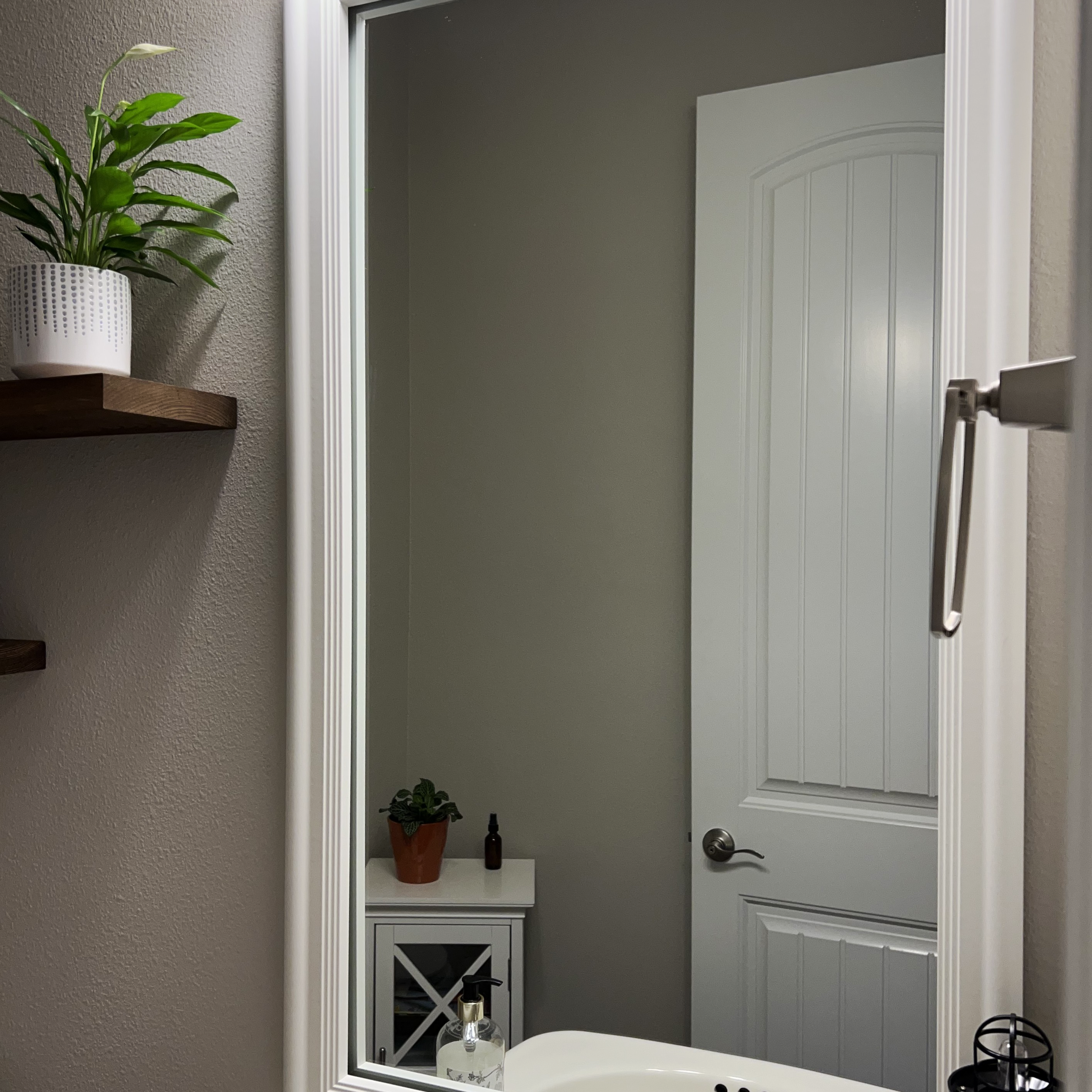 Carson White Add A Frame