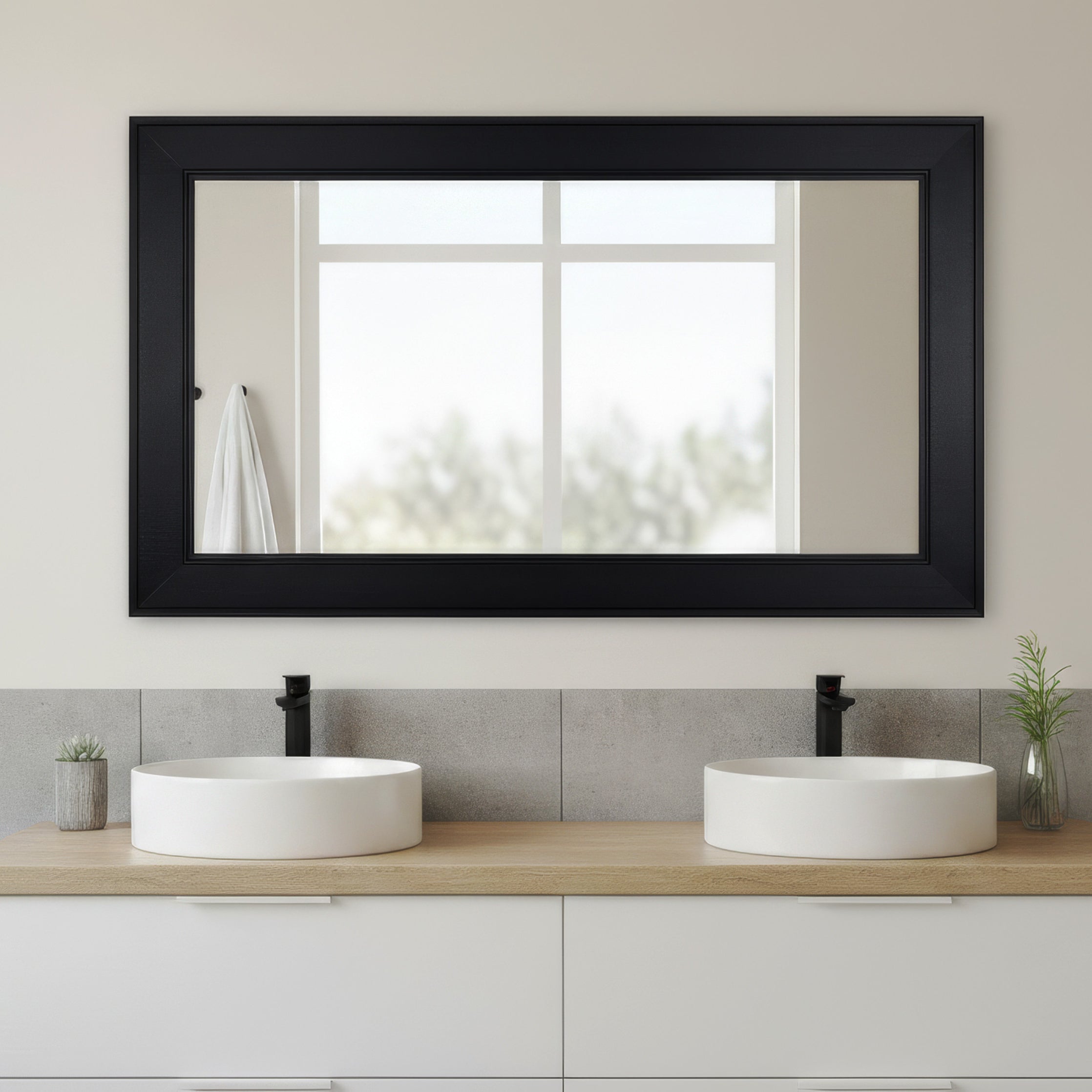 porter-black-lifestyle-5.png