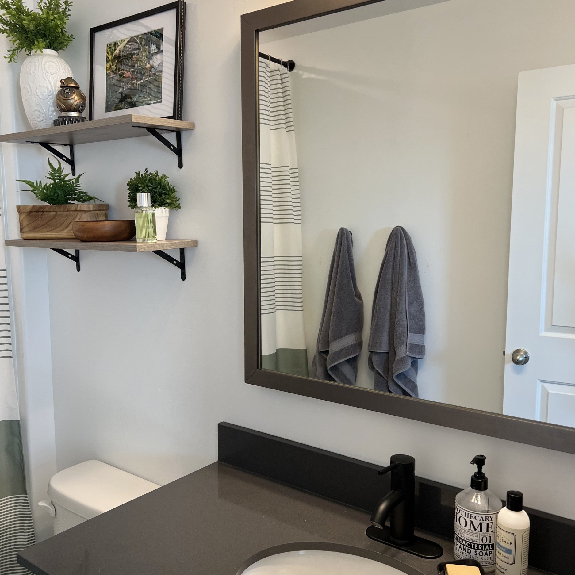 galveston-pewter-lifestyle-5.png
