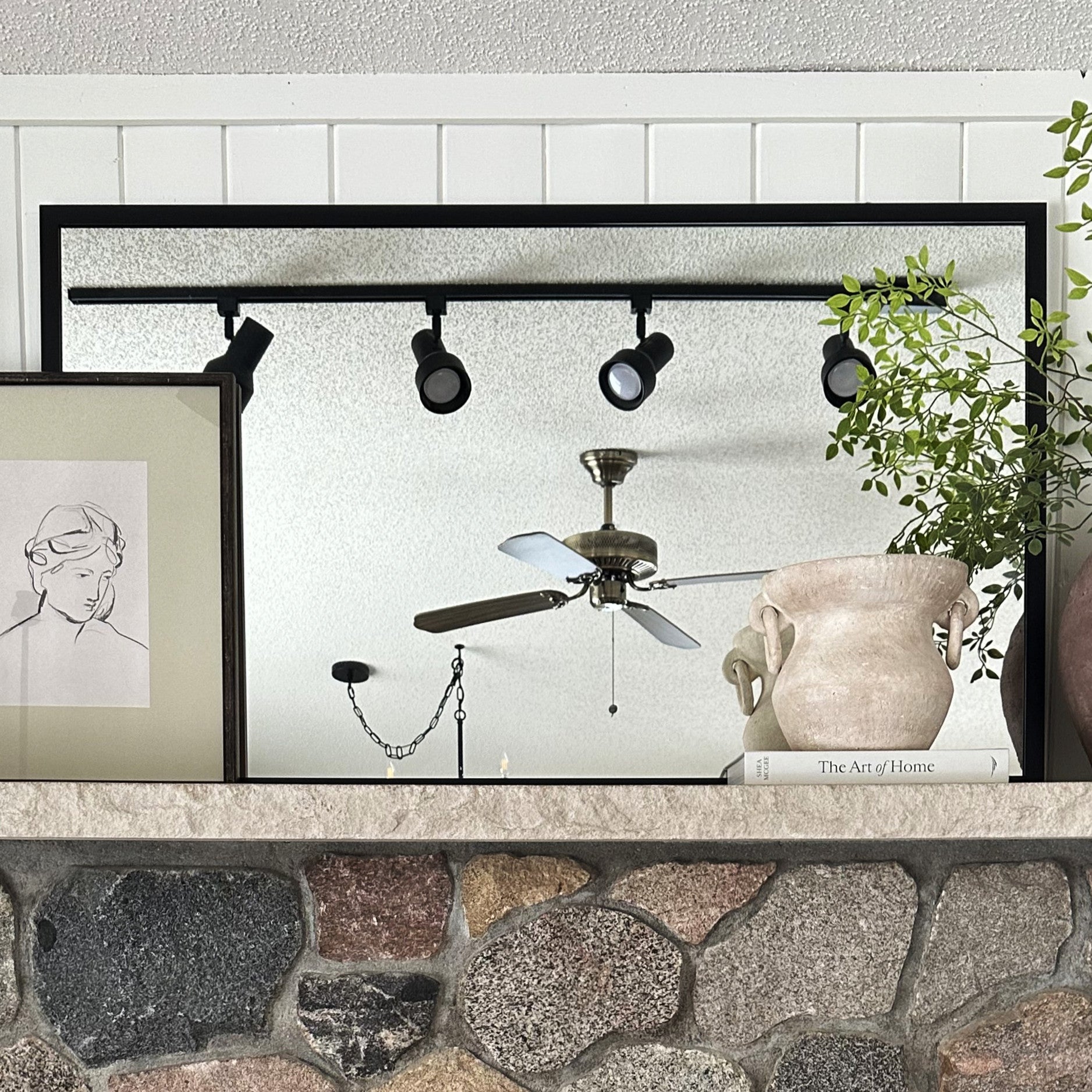 windham-black-lifestyle-2.png
