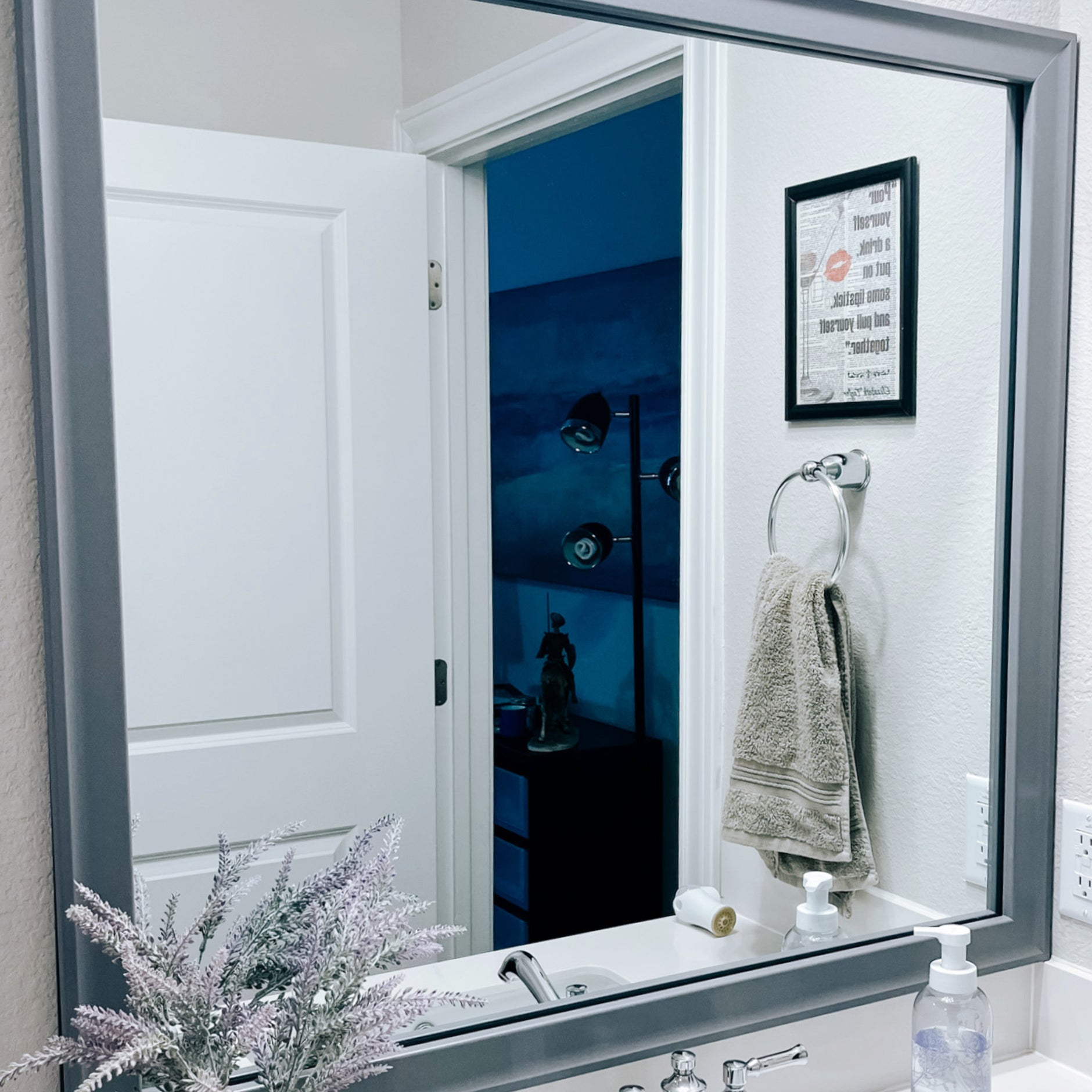 morgan-light-gray-lifestyle-1.png