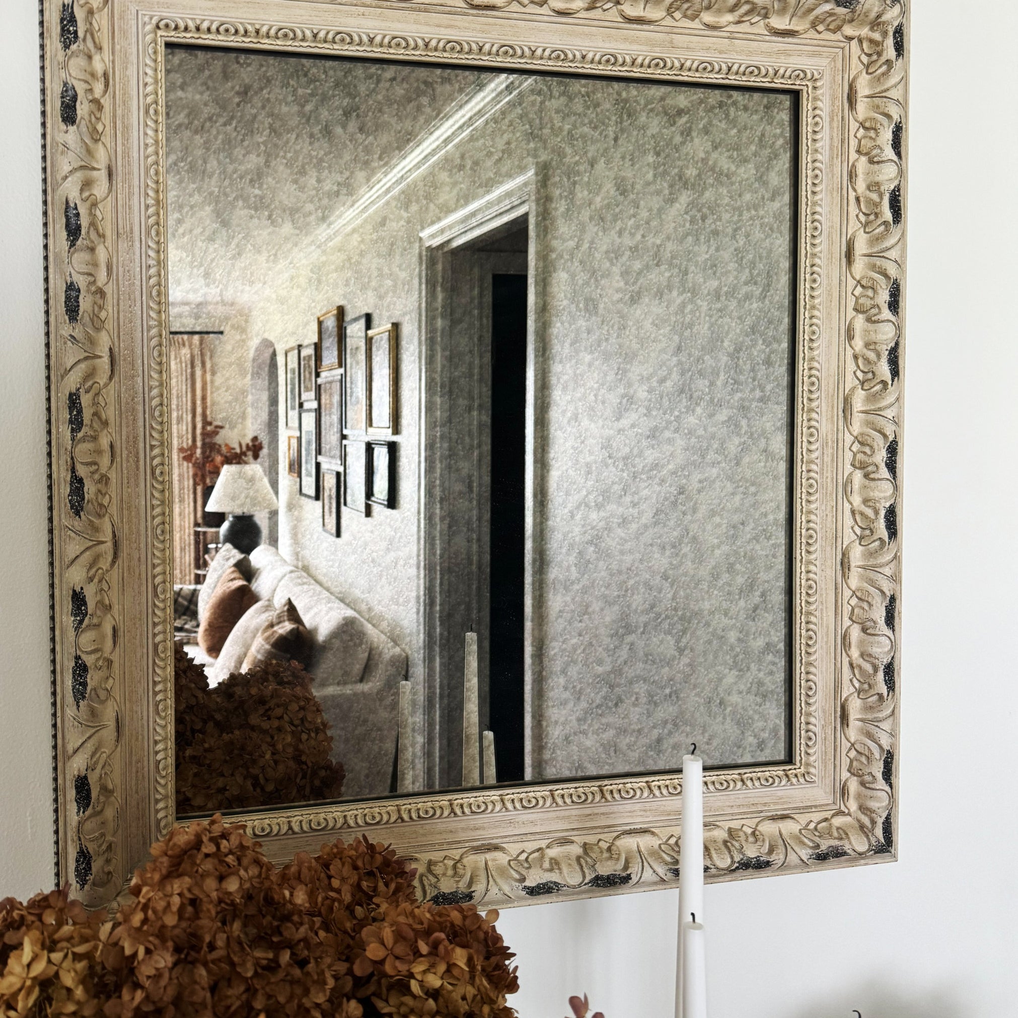 winston-white-lifestyle-3.png