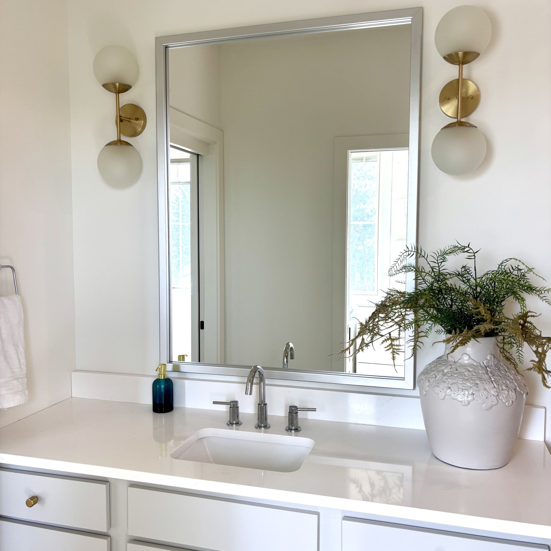 ellis-brushed-chrome-lifestyle-1.png