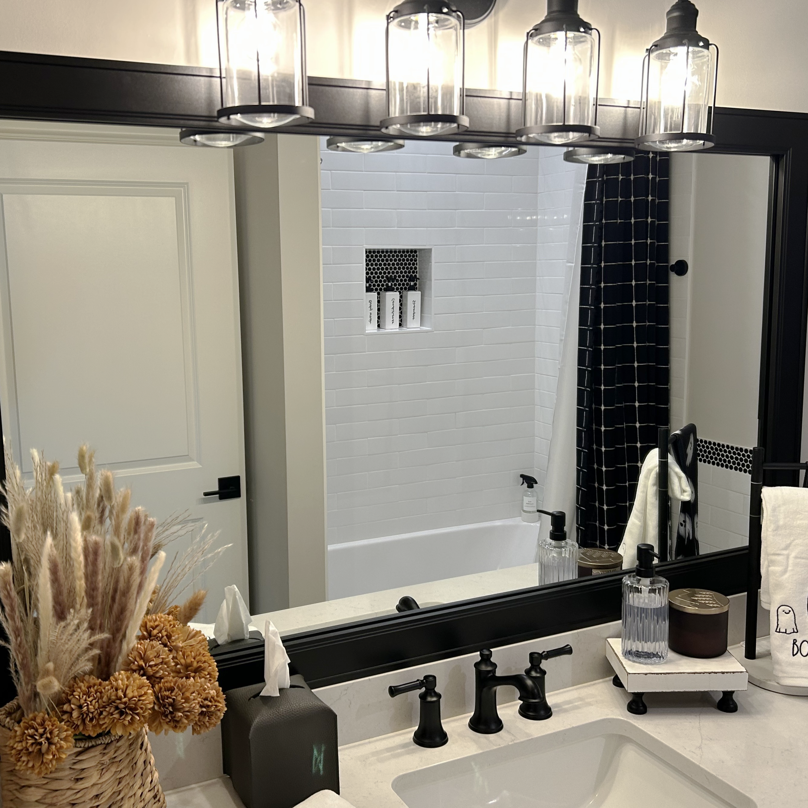Eastland Black Add A Frame