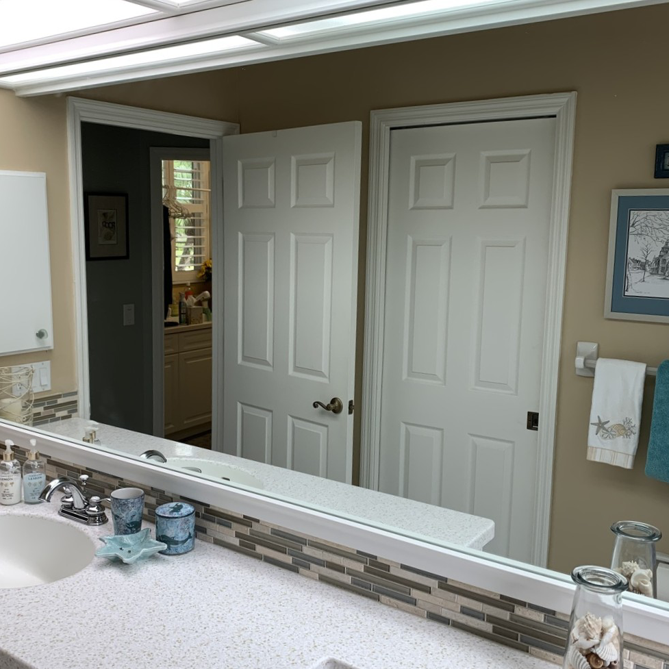 Avery Pure White Add A Frame
