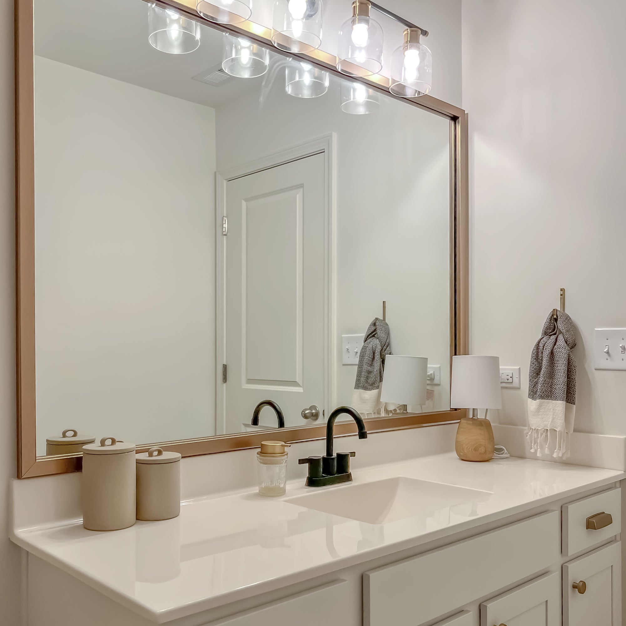 dawson-gold-lifestyle-1.jpg