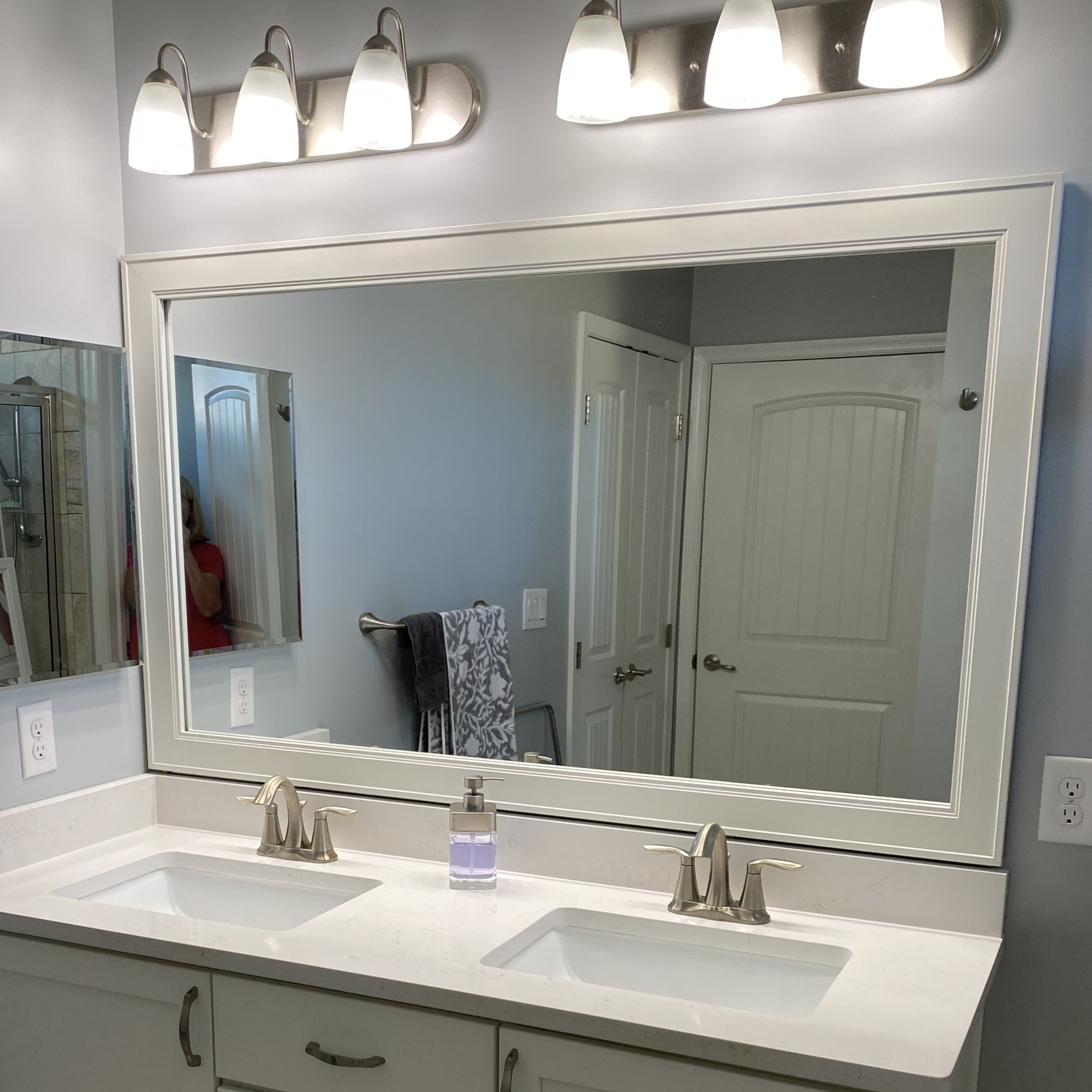 Eastland White Add A Frame