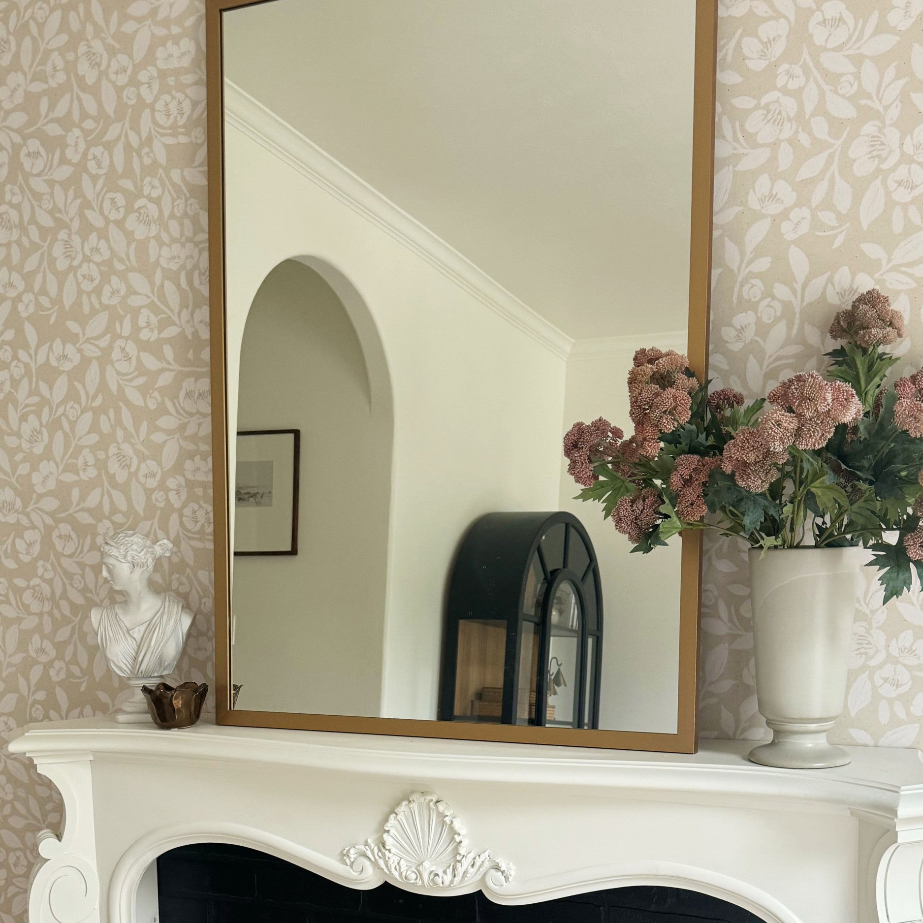 windham-champagne-bronze-lifestyle-1.png