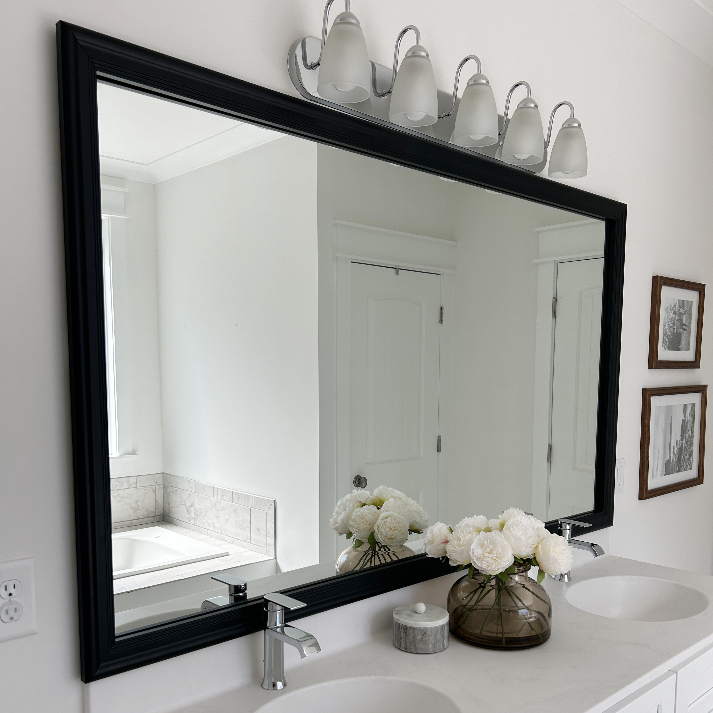 Carson Black Add A Frame