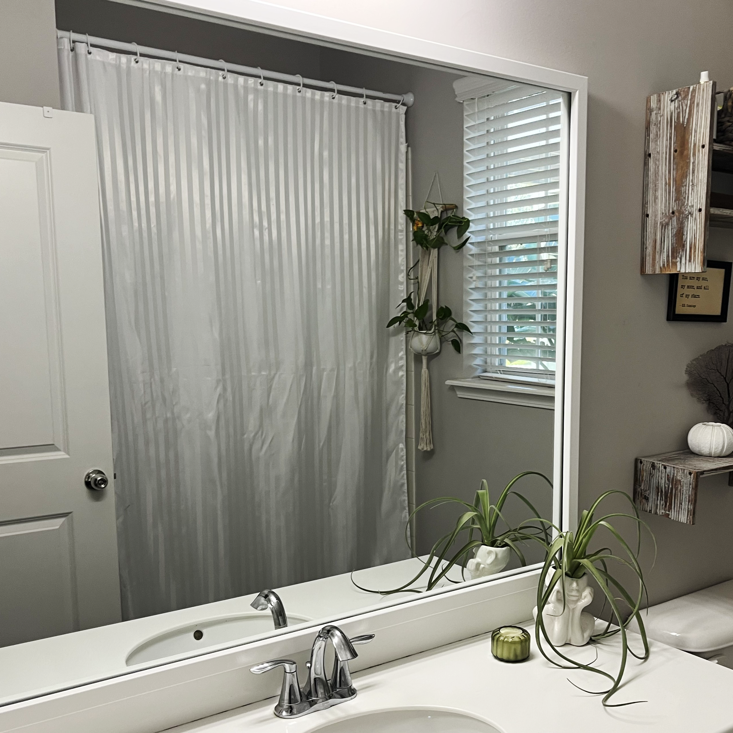 Dawson White Add A Frame