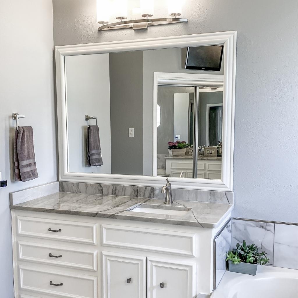 Why You Shouldn't Do Vanity Mirror Repair and Installation All By