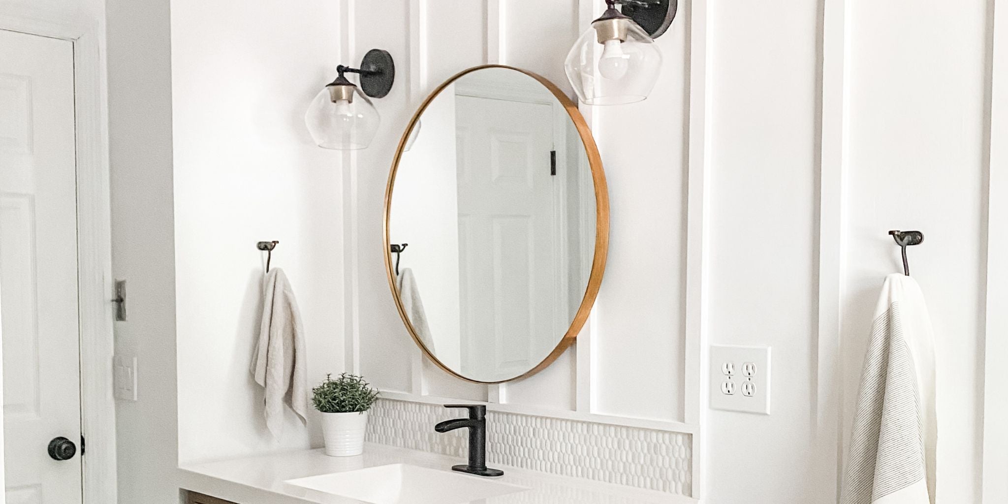 Bathroom Refresh: 3 Ways to Spruce Up Your Small Bathroom