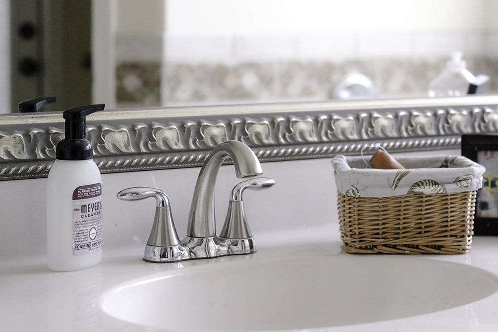 Make Your Bathroom Holiday-Perfect (and in-law approved)