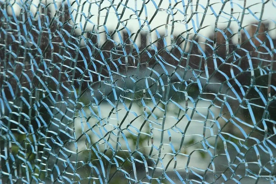 How to Dispose of an Old or Broken Mirror Frame My Mirror