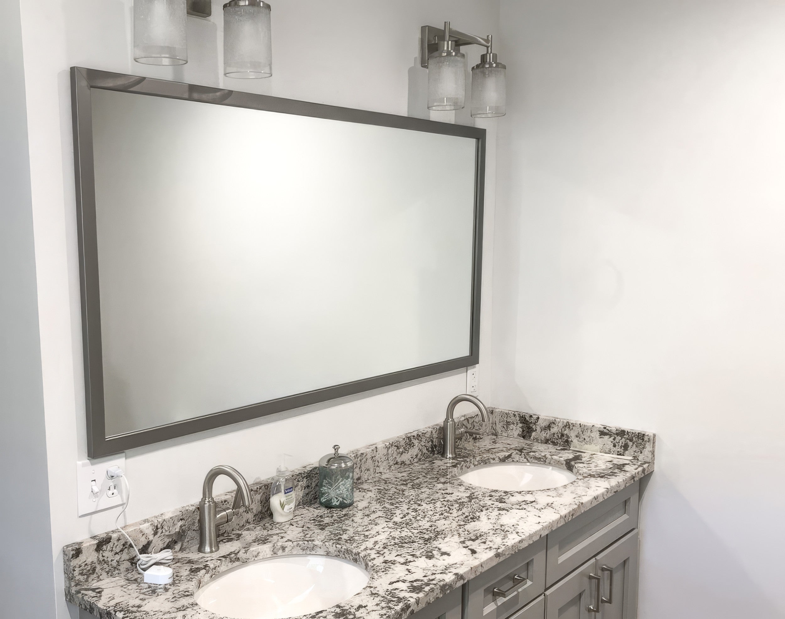 ellis-satin-nickel-lifestyle-2.png