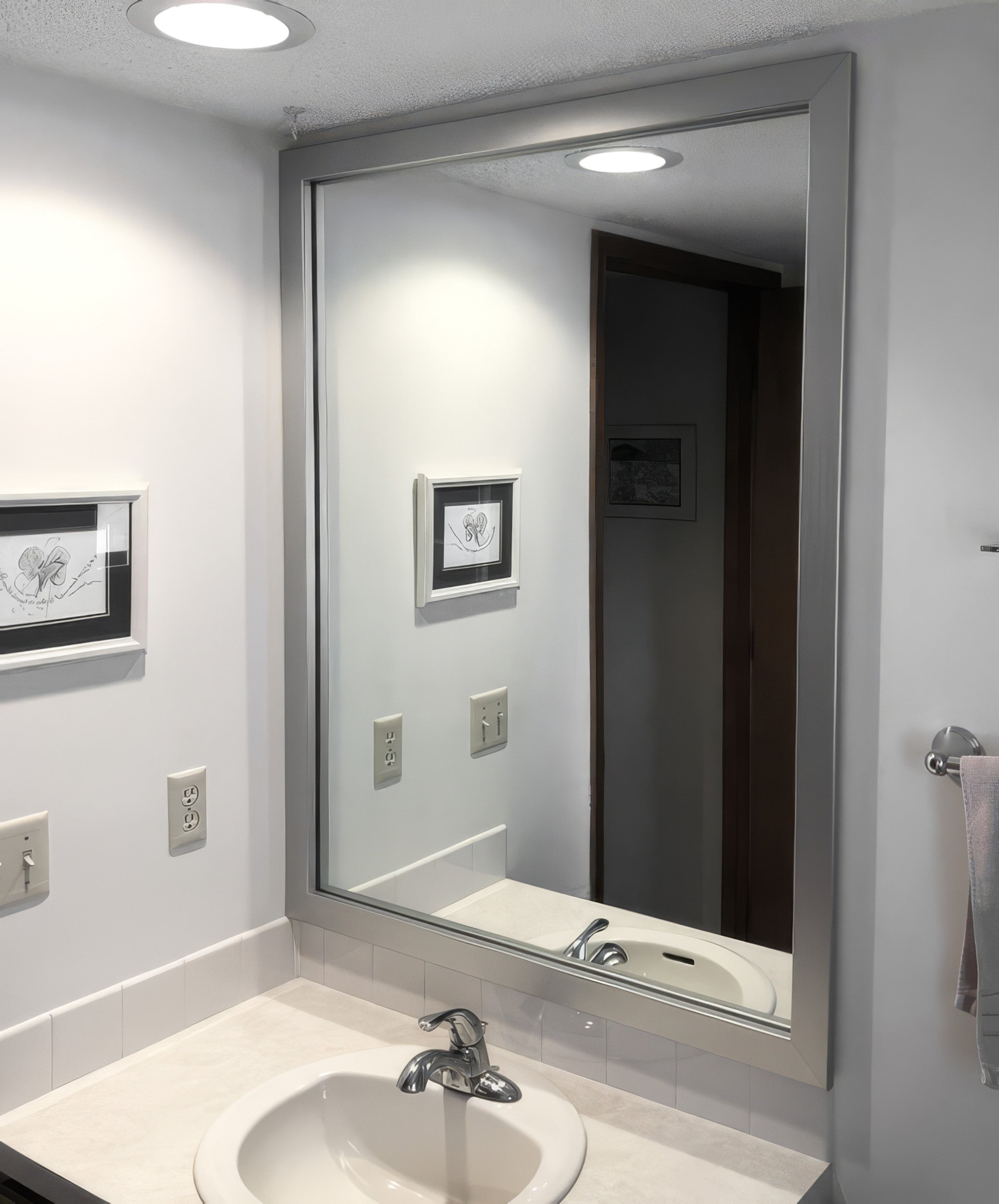meade-brushed-chrome-lifestyle-1.png