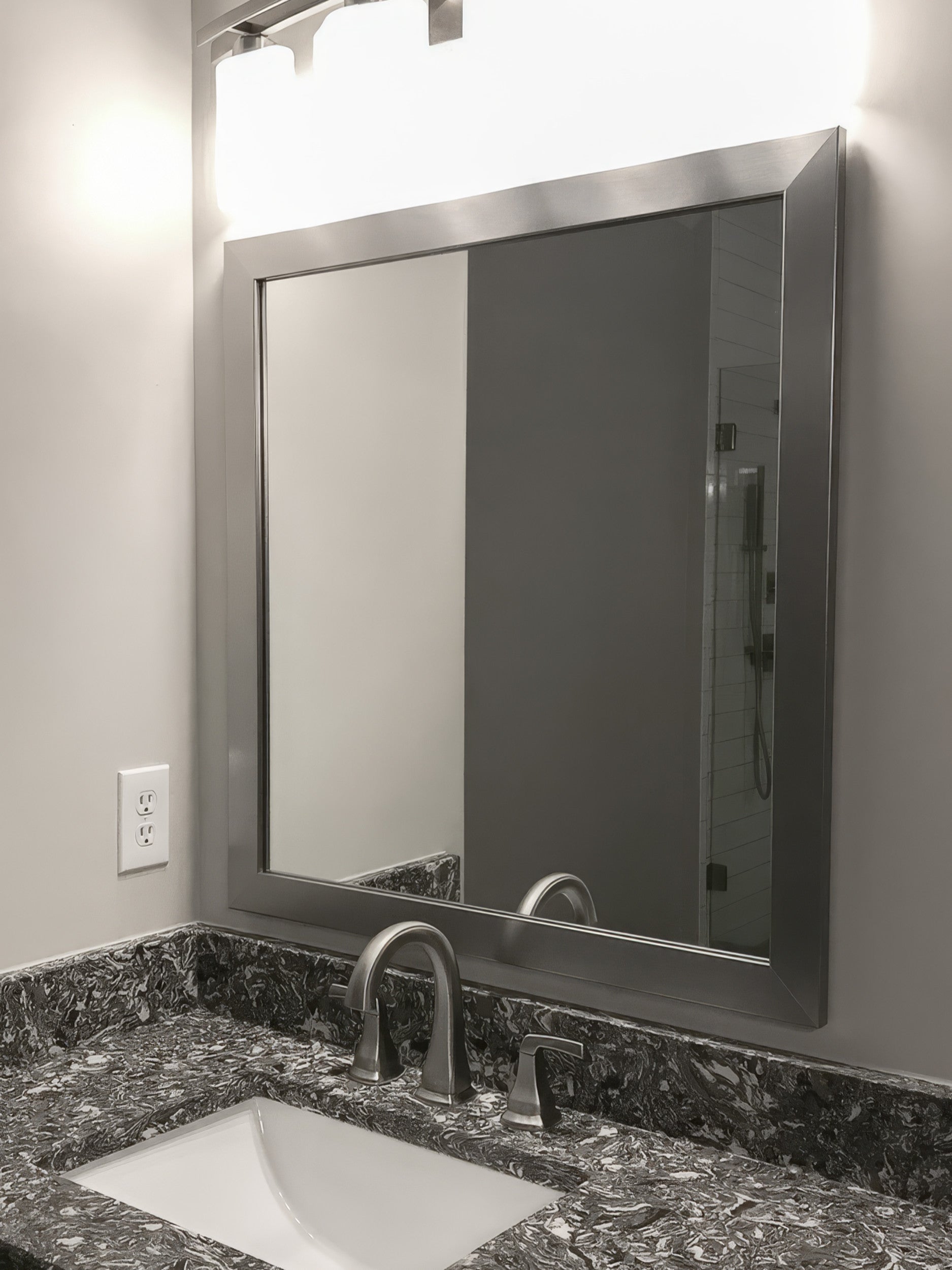 meade-silver-lifestyle-1.png