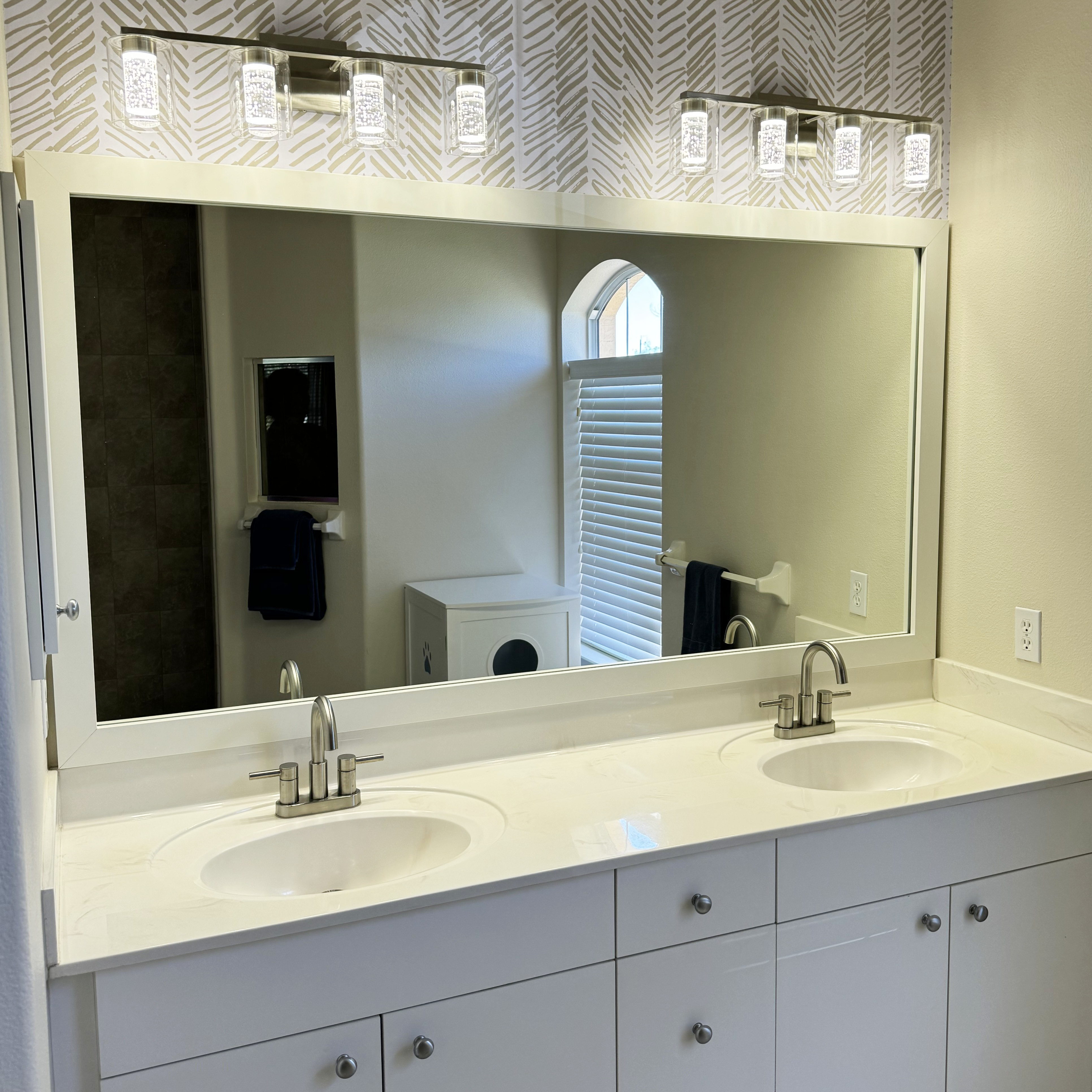 Berkshire White Add A Frame