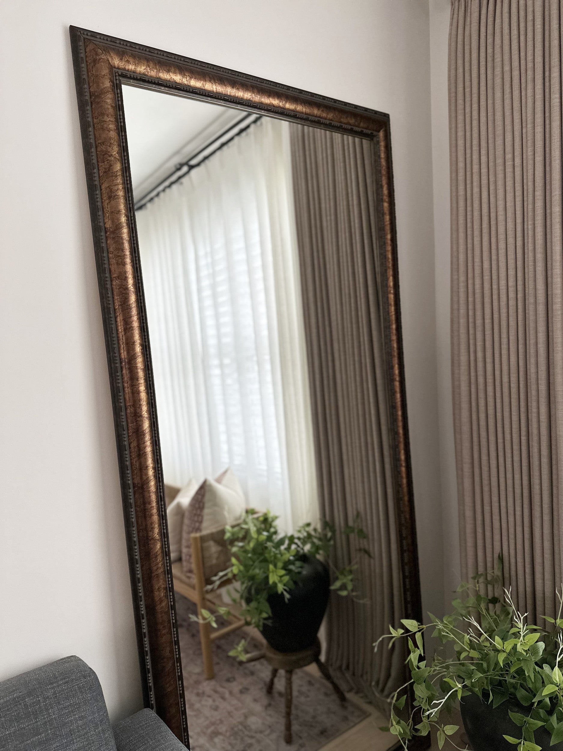 somvervell-bronze-lifestyle-4.png