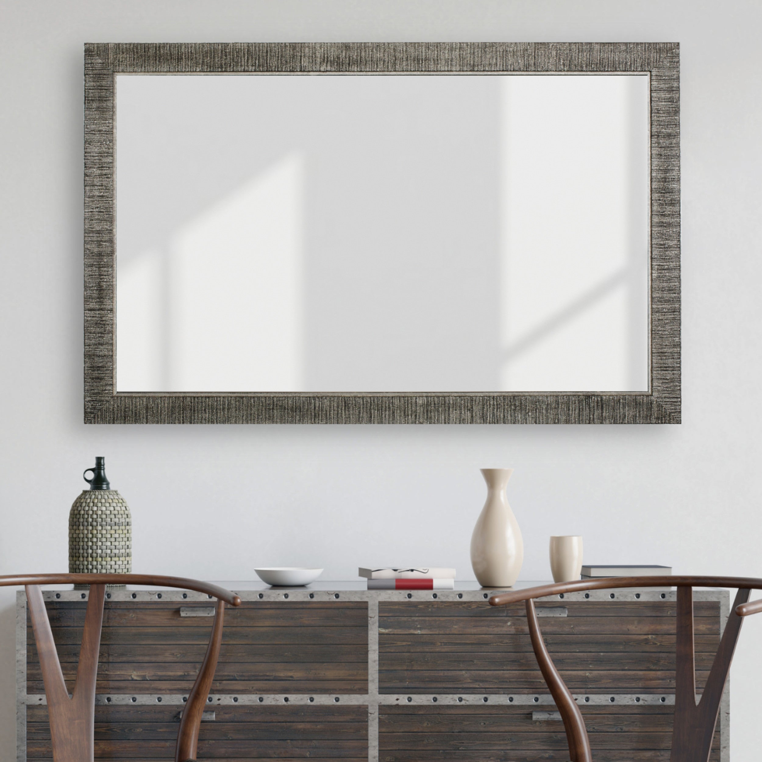 huntington-black-lifestyle-3.png