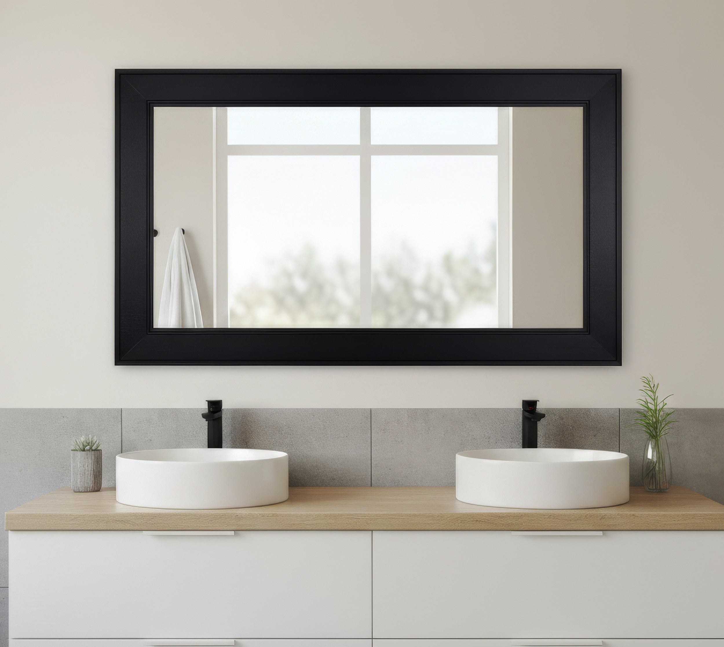 porter-black-lifestyle-5.png