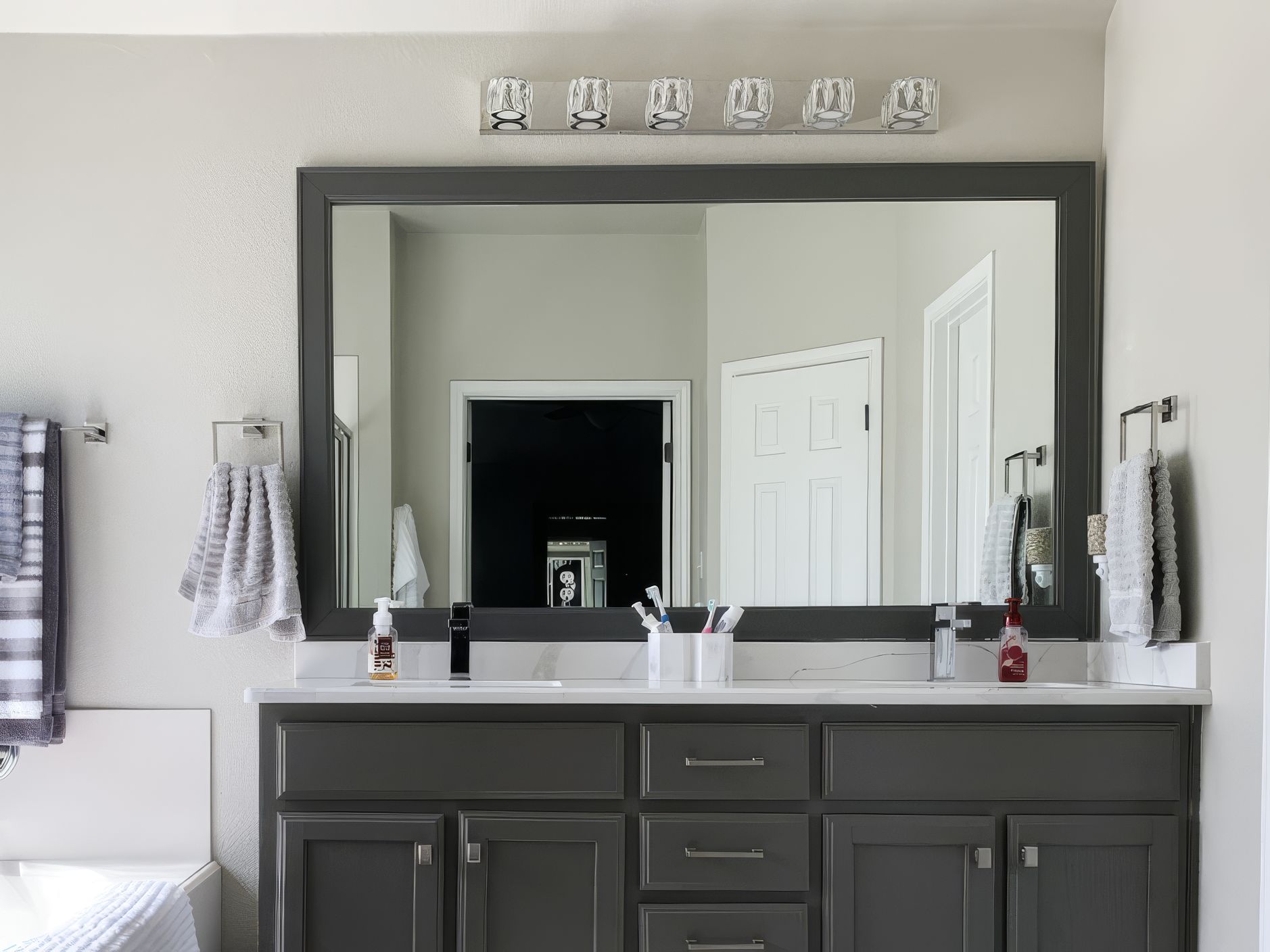 Eastland Dark Gray Add A Frame