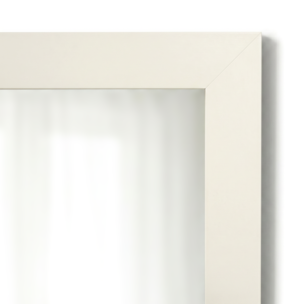 Brisco (White)