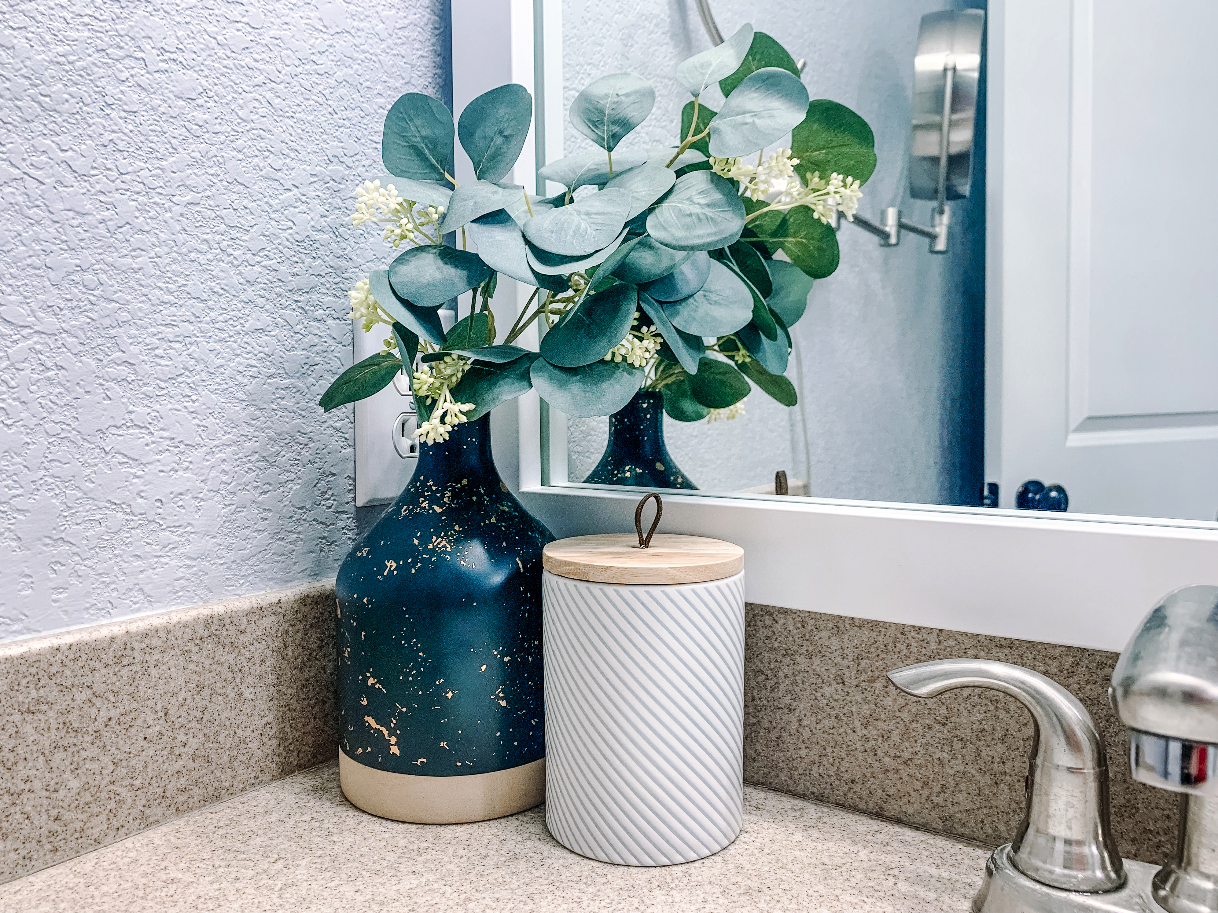 Weston Pure White Add A Frame