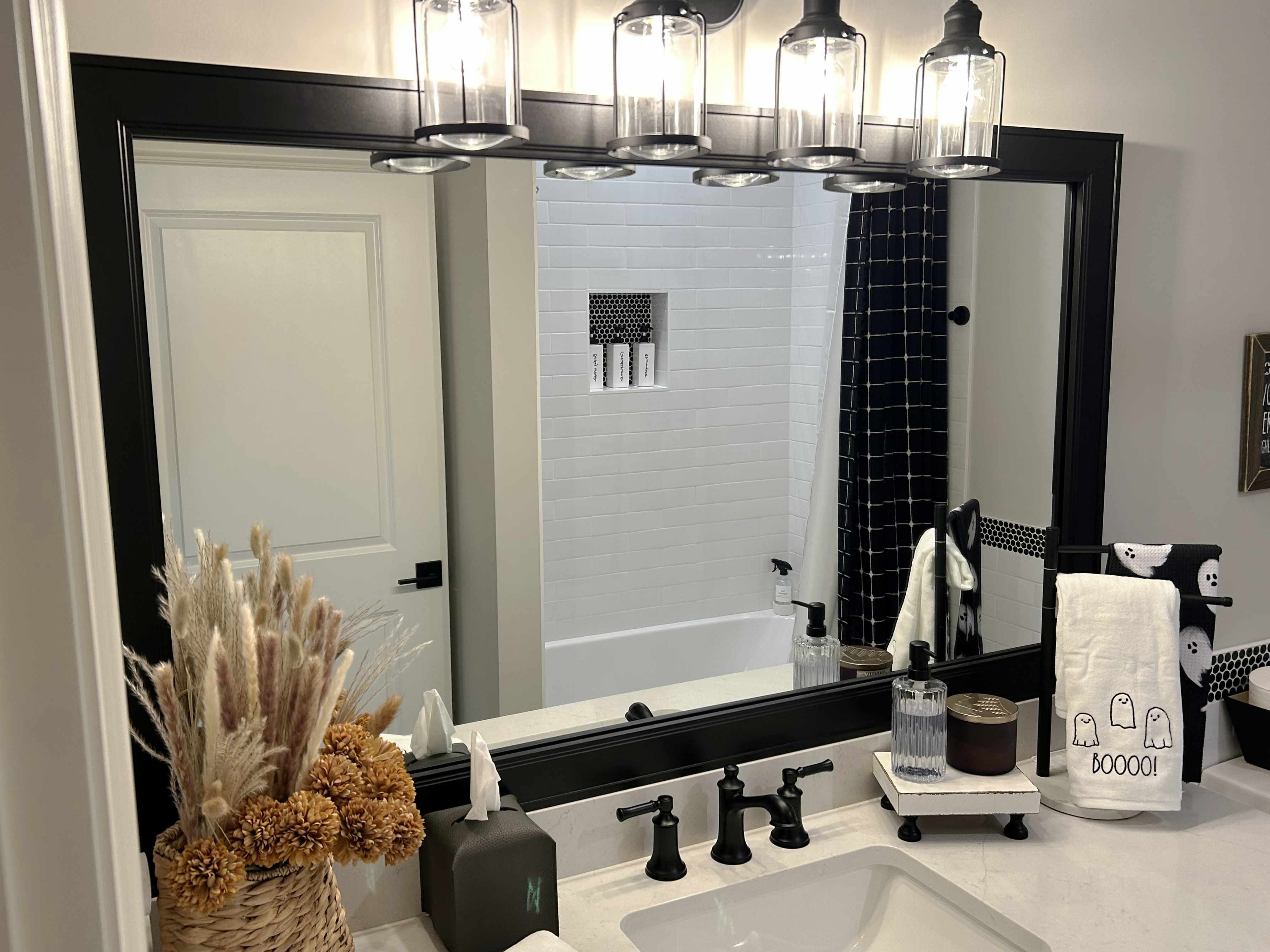 Eastland Black Add A Frame