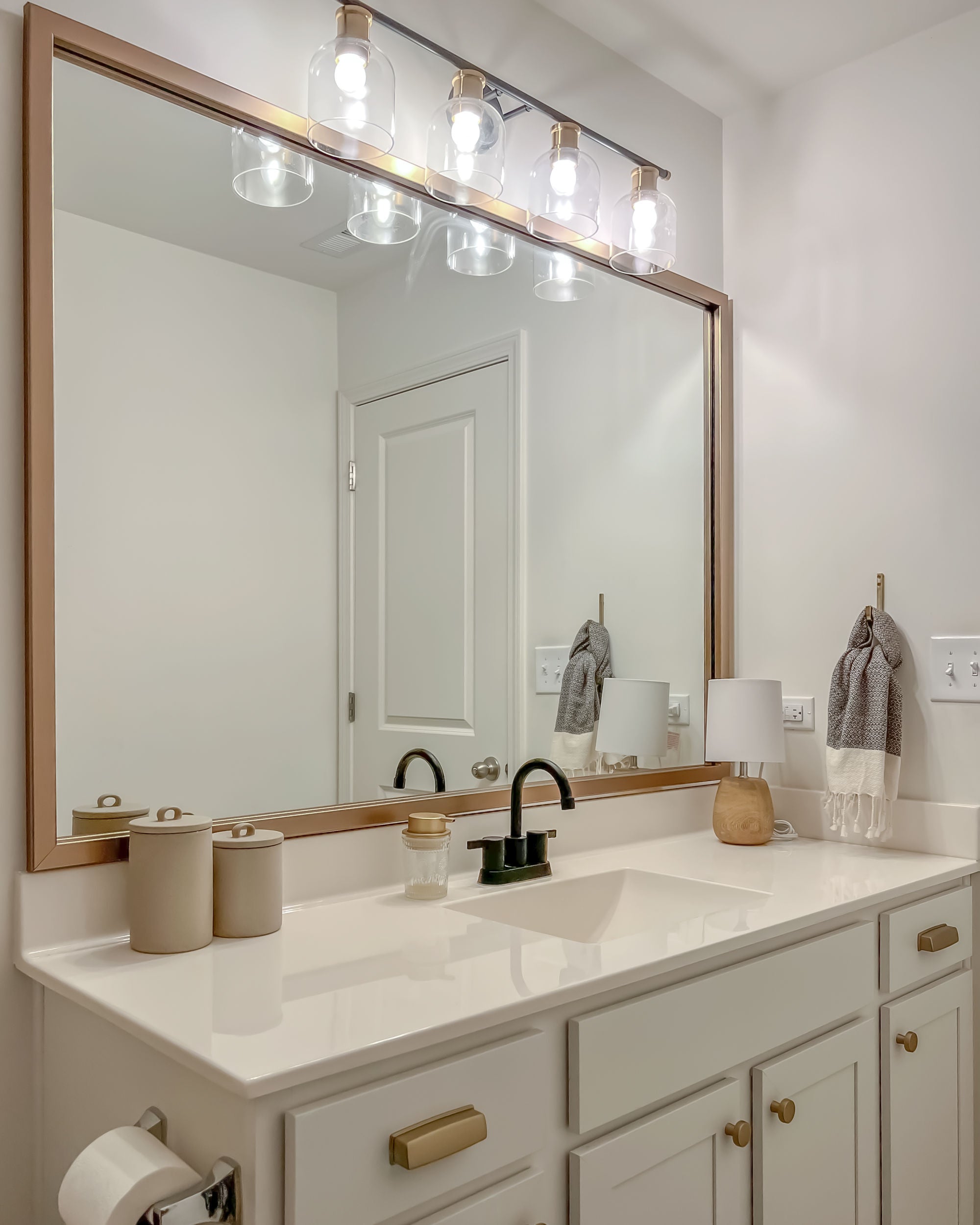 dawson-gold-lifestyle-1.jpg