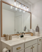 dawson-gold-lifestyle-1.jpg
