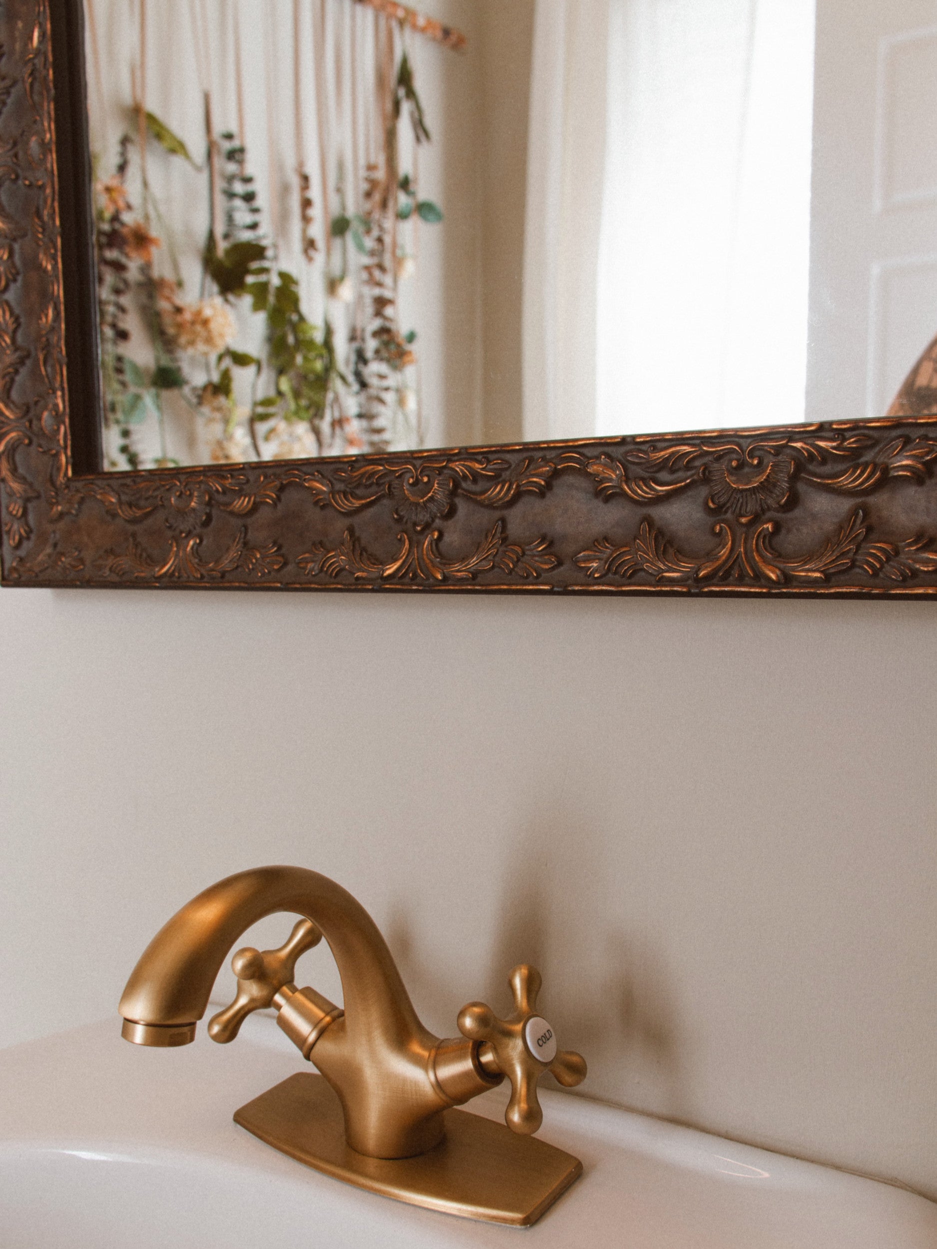 maricopa-bronze-lifestyle-2.png