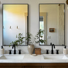 stanton-black-lifestyle-3.png
