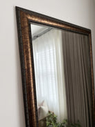 somvervell-bronze-lifestyle-2.png
