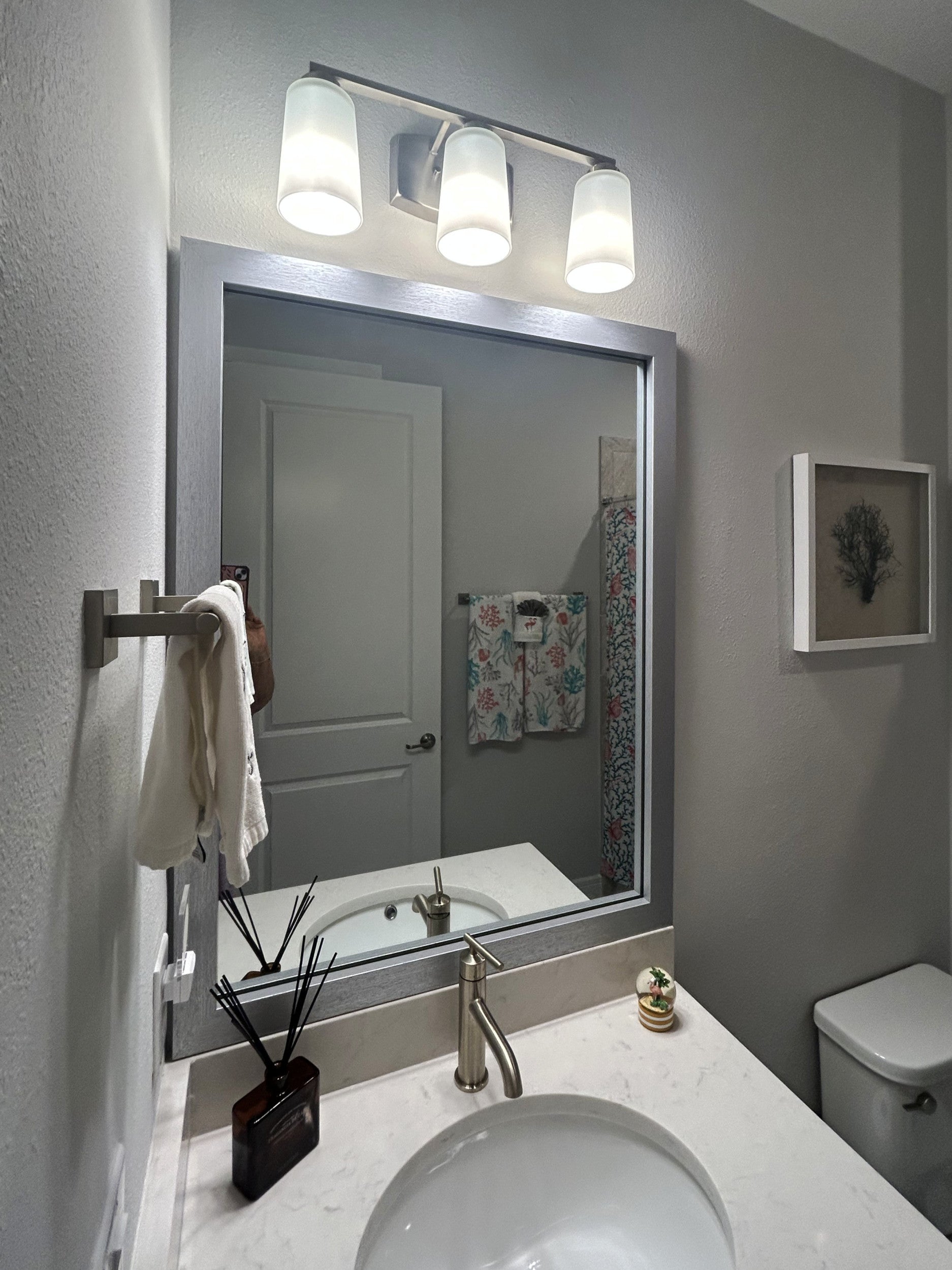 meade-brushed-silver-lifestyle-1.png