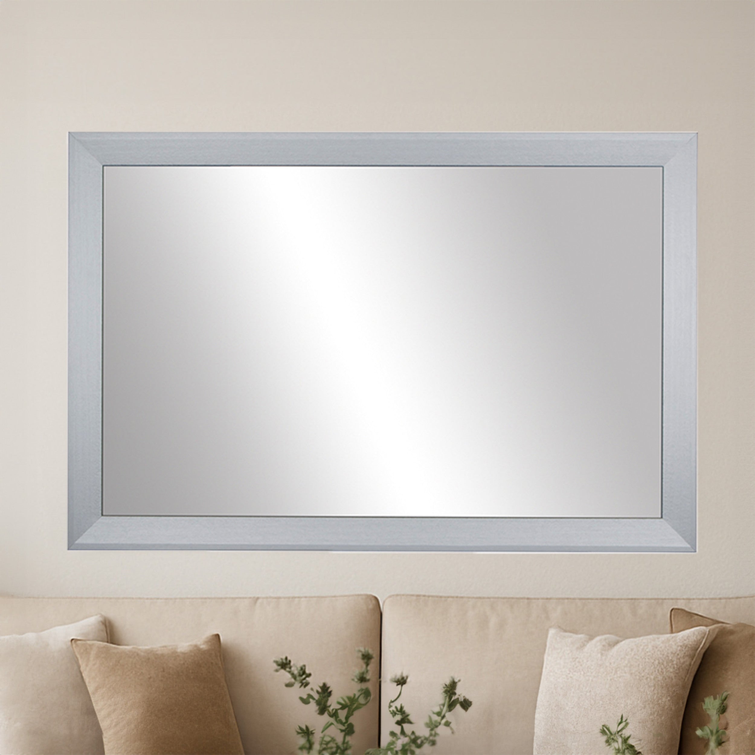 larue-chrome-lifestyle-5.png