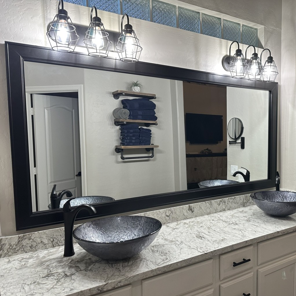 Eastland Black Add A Frame
