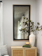 kendall-gold-lifestyle-5.png
