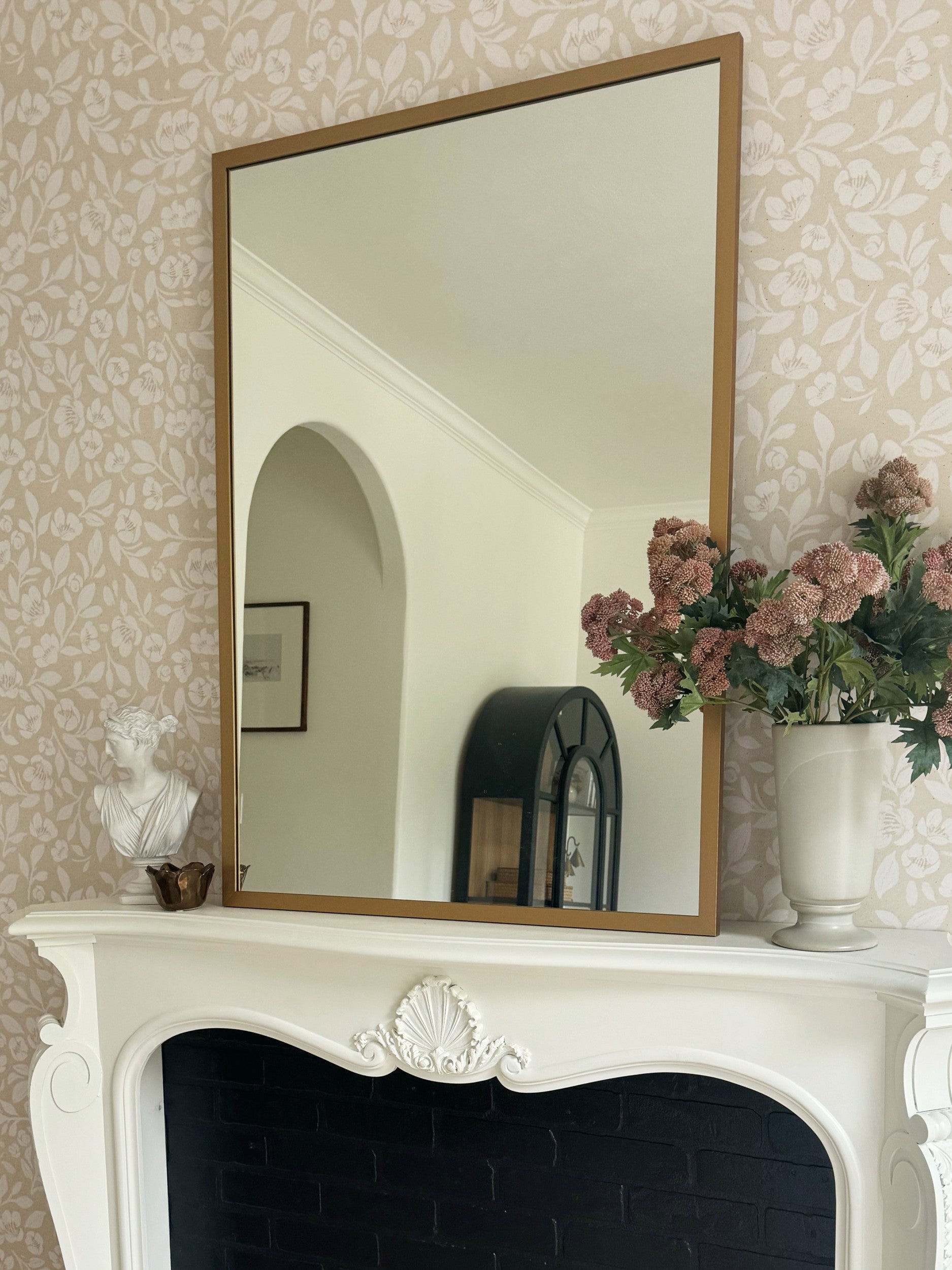 windham-champagne-bronze-lifestyle-1.png