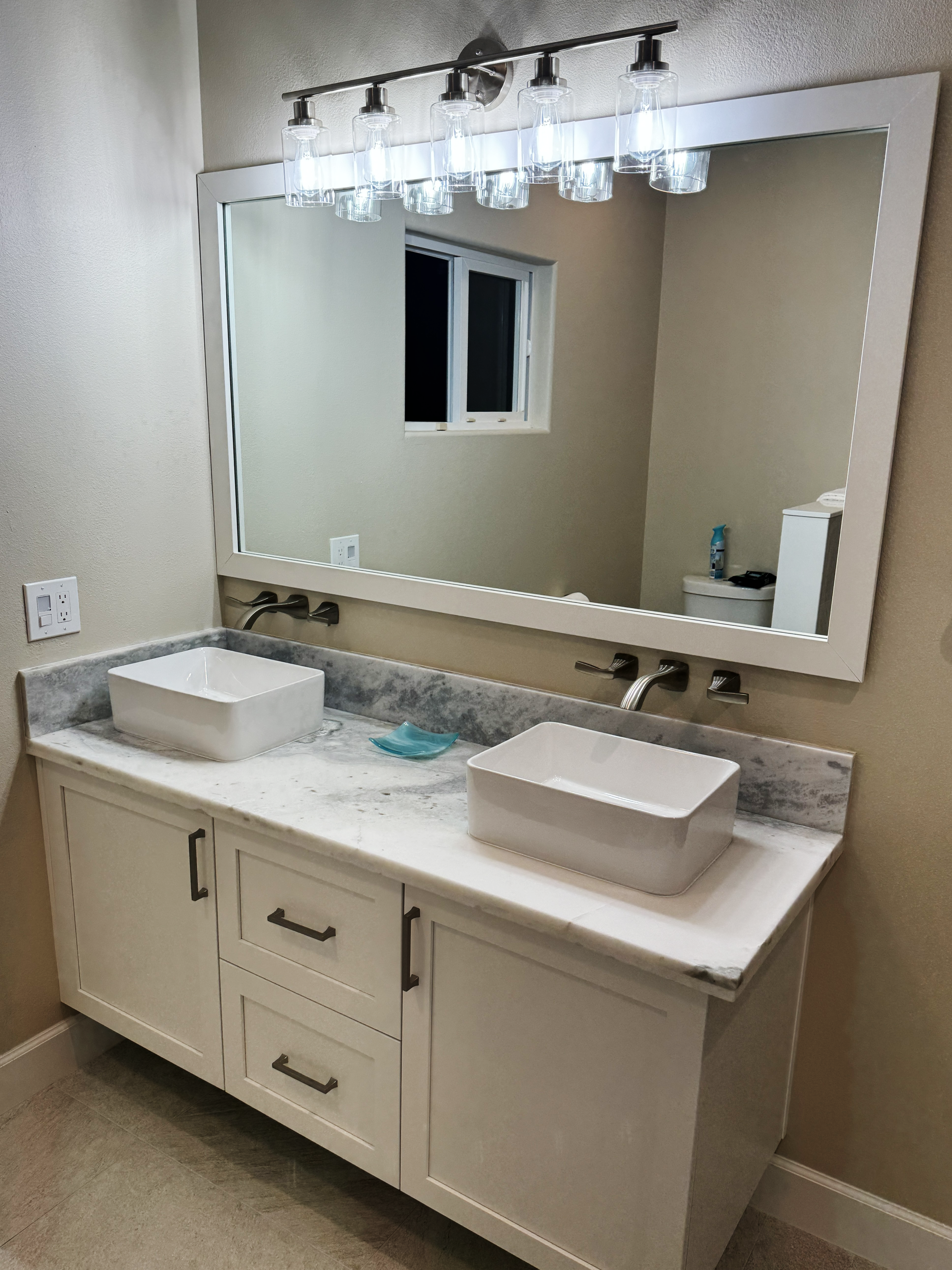 Berkshire White Add A Frame
